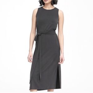 Banana Republic XXSP Petite Gray Midi Dress